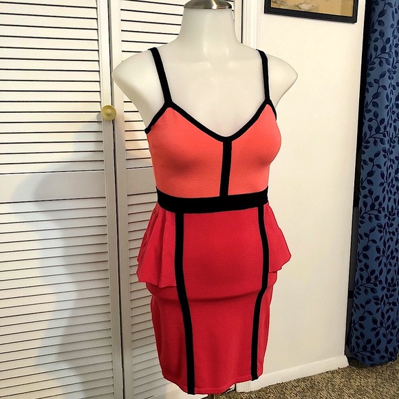 NWOT Bebe pink peplum dress - Picture 2 of 16